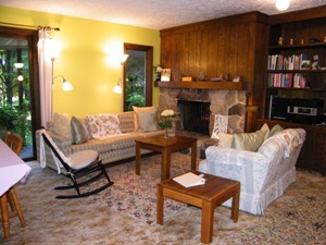 Living room at the Self Realization Sevalight Centre for Pure Meditation, Healing & Counselling, Bath MI USA